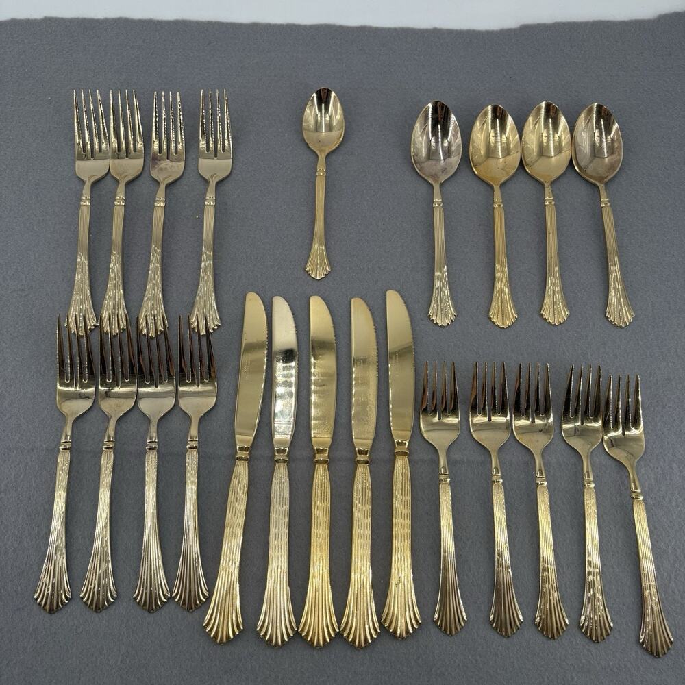 Rogers Stainless Korea Gold Plated Shell 23 Pieces Pavilion Flare Pattern VTG